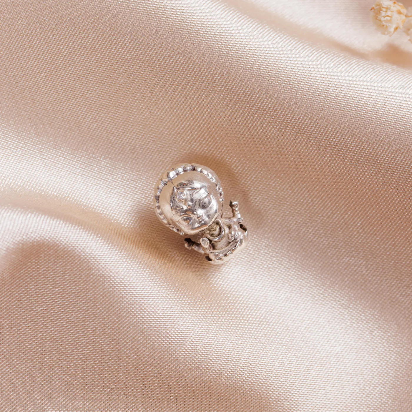 Can You Shower With Sterling Silver 925 Jewelry?