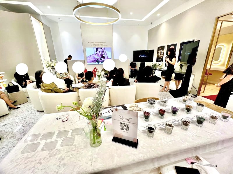 Clarins Mar 5